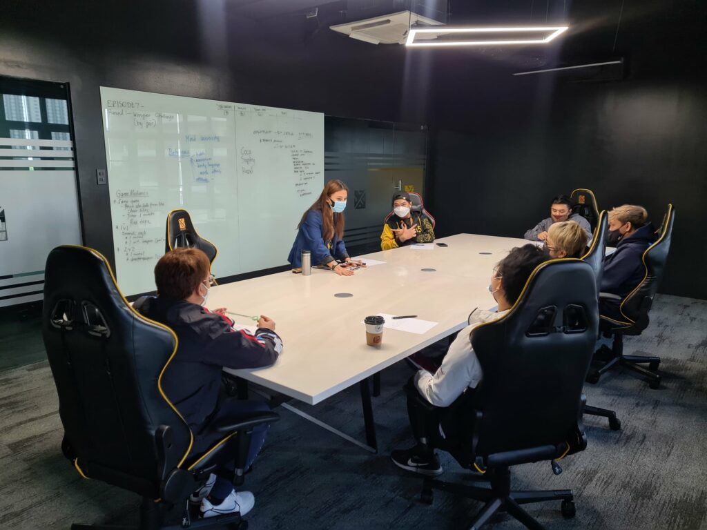 Bren Esports VALORANT with their mental health coach(Photo courtesy of Bren Esports)