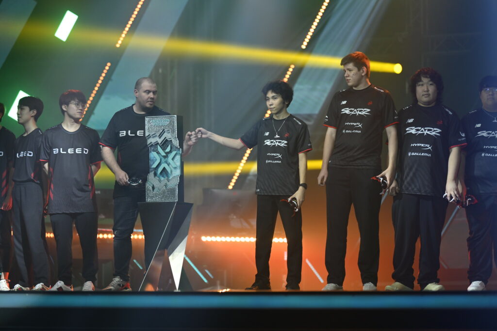 Fadezis and BLEED's LEGIJA at the VCT Ascension Pacific Grand Finals(Photo courtesy of VCT Pacific)