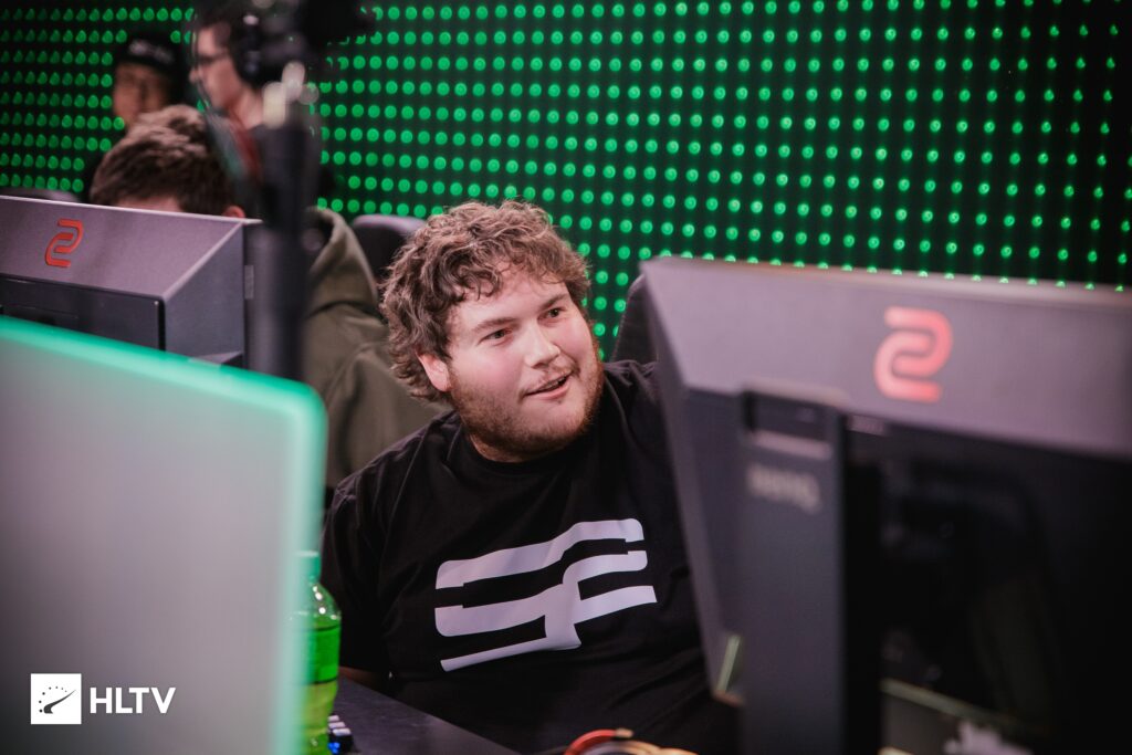 mCe, former Rogue (CS), Chaos EC (CS), and Gen.G (VAL) coach, will be standing behind The Guard at Reykjavik(Photo courtesy of HLTV)