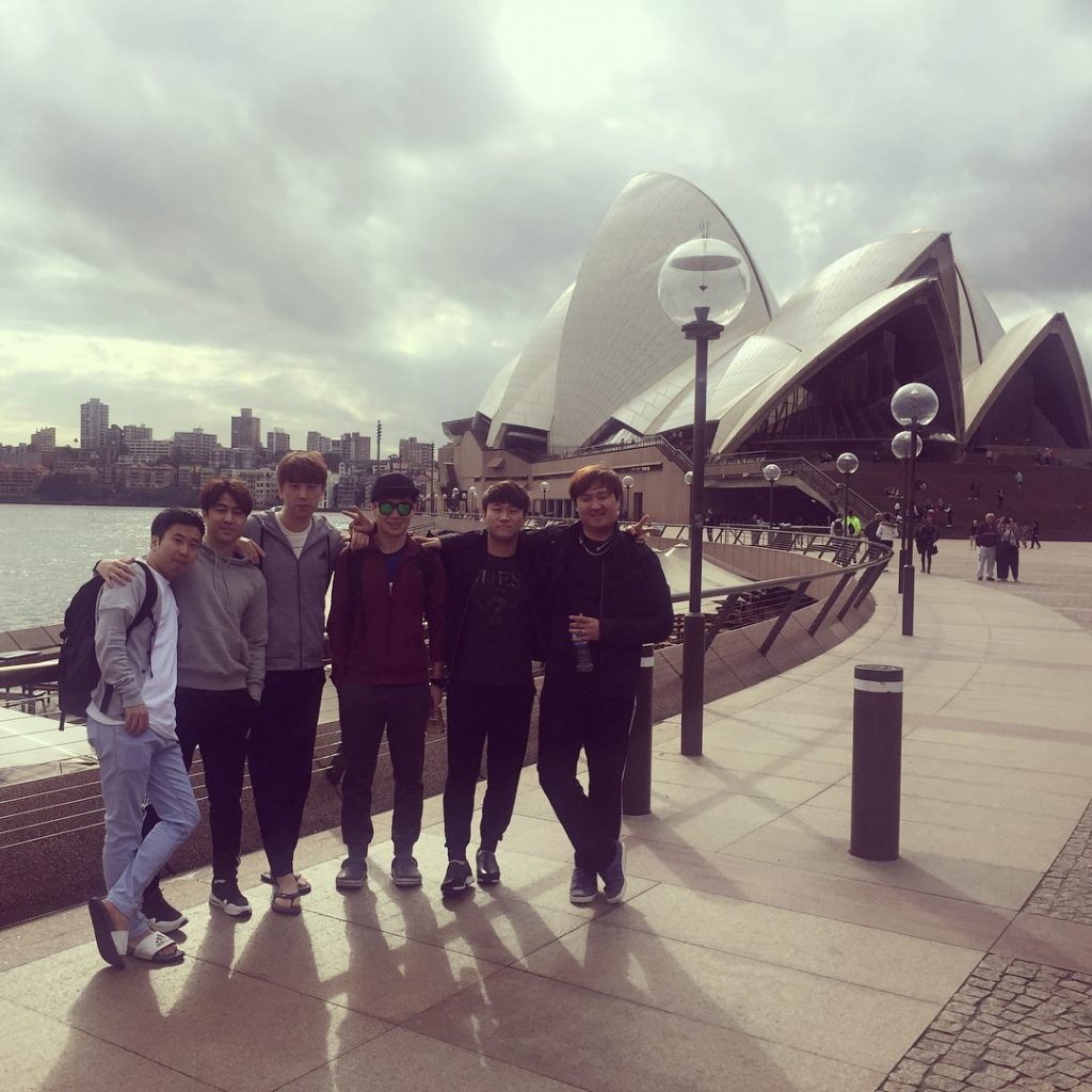 ZEN League Season 1 (CS:GO) Grand Final in Sydney, Australia, 2017 (From left to right: solo, peri, termi, glow, zeff and Can Yang)