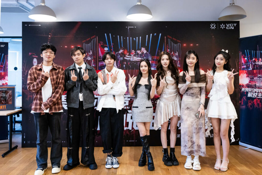 Group photo of trainees during the final assessment (including eliminated trainees) of the camp