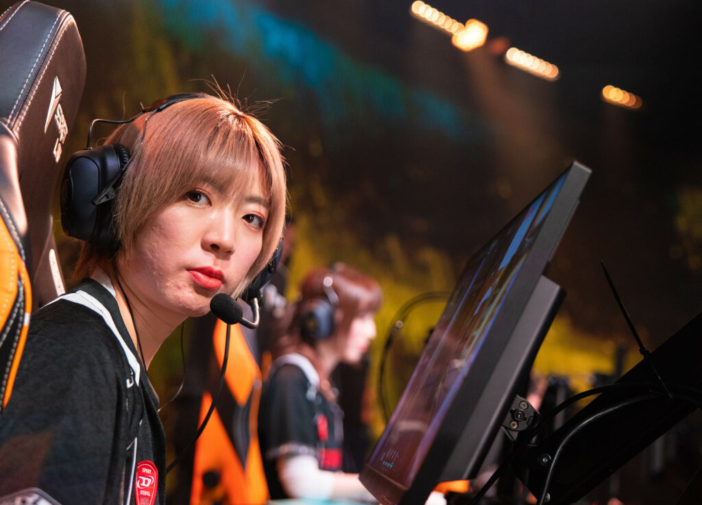 Following suzu's departure, Seina "KOHAL" Migita and co. are now looking for a new player(Photo courtesy of Adela Sznajder/Riot Games)
