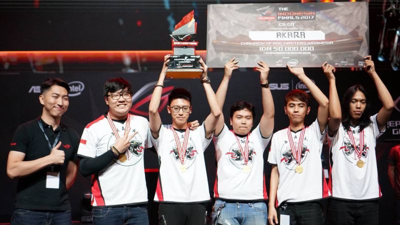 krozera with AKARA CS:GO at the ROG Masters 2017 Indonesia Finals, Ciputra Artpreneur(Photo courtesy of RevivalTV)