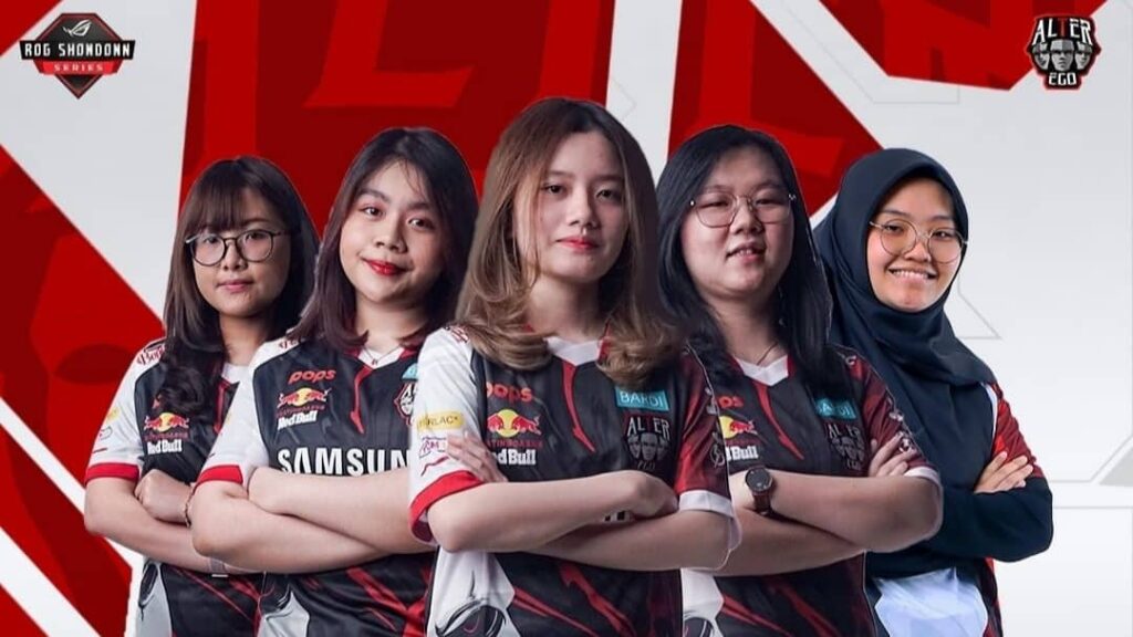 oreopheliaa (second from left) walks away from Celeste after three years(Photo courtesy of Alter Ego)