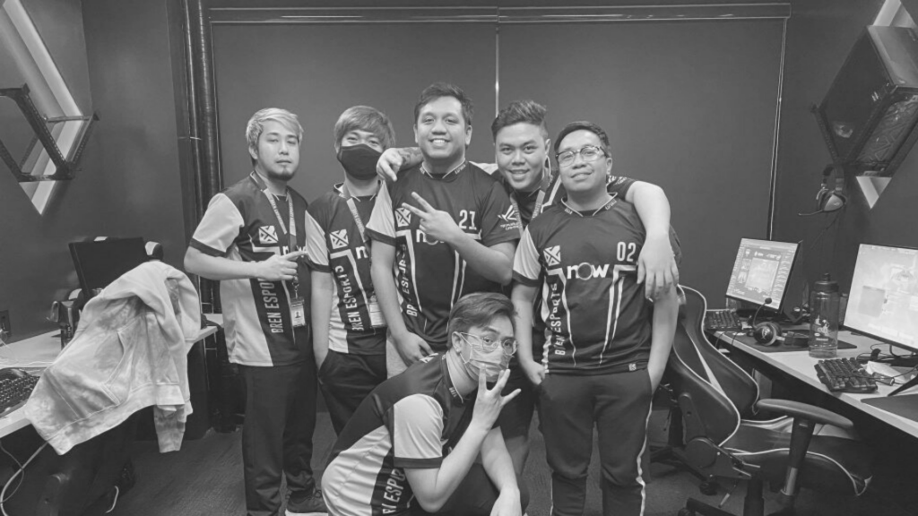 JessieVash (right), DubsteP (center top)(Photo courtesy of Bren Esports)