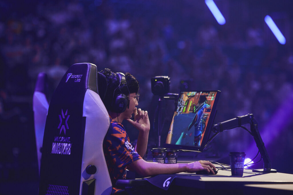 f0rsakeN was in fine form to send OpTic to the lower final.(Photo courtesy of Lance Skundrich/Riot Games)