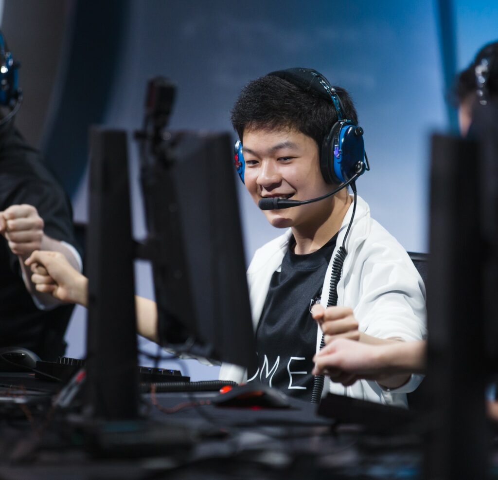 signed will take up calling duties for the team(Photo courtesy of Robert Paul/Blizzard Entertainment)