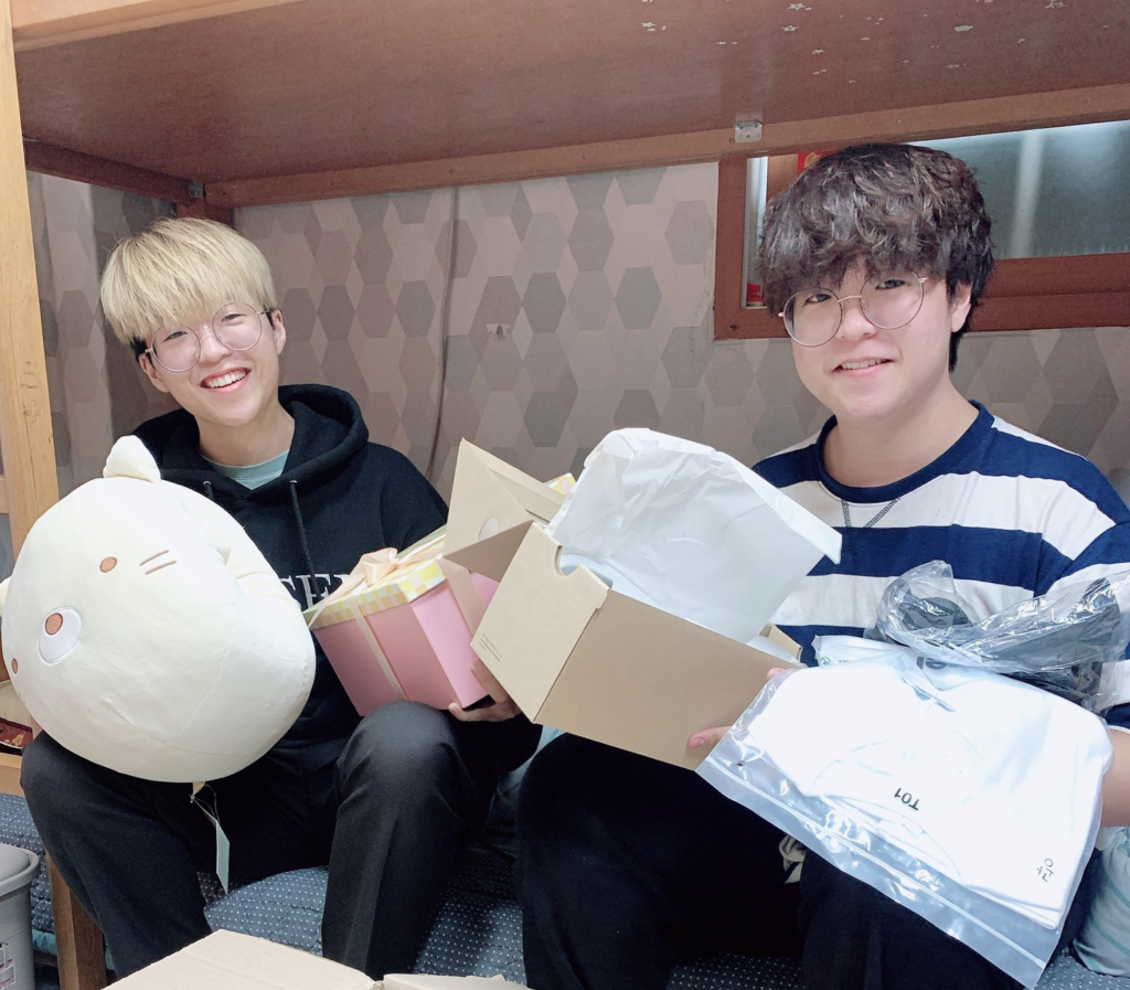 Gwangboong and JinboongE(Photo courtesy of Twitter/JinboongE)