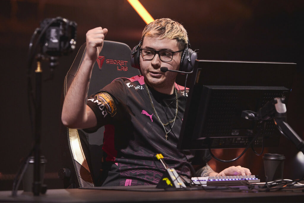 keznit had a stellar performance against XERXIA Esports(Photo courtesy of Lance Skundrich/Riot Games)